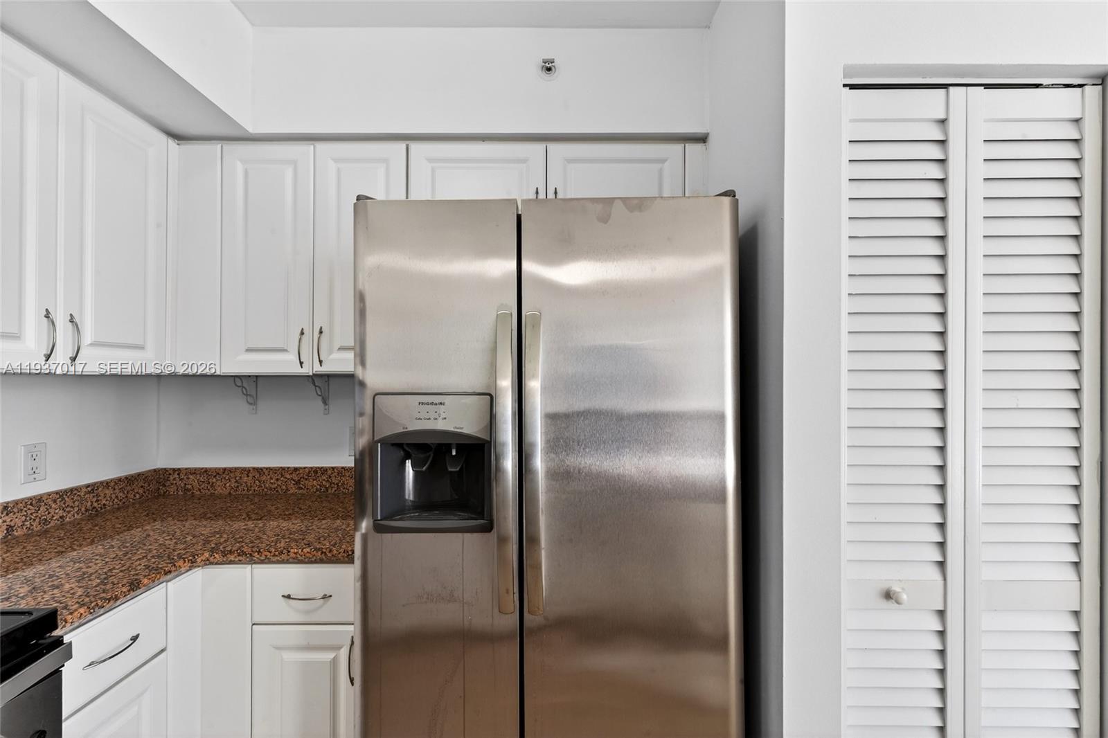 THE MARK ON BRICKELL COND - Residential