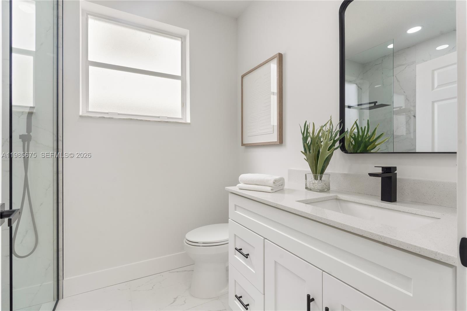 OLYMPIA 2 - Residential Lease