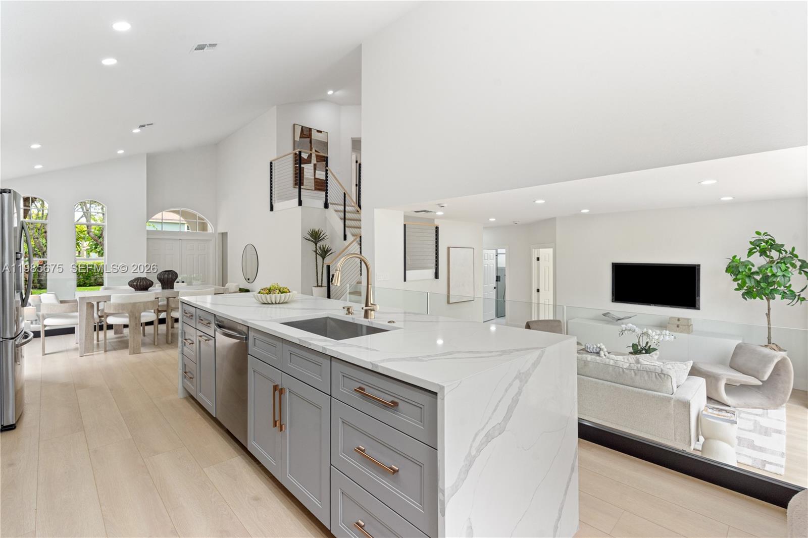 OLYMPIA 2 - Residential Lease