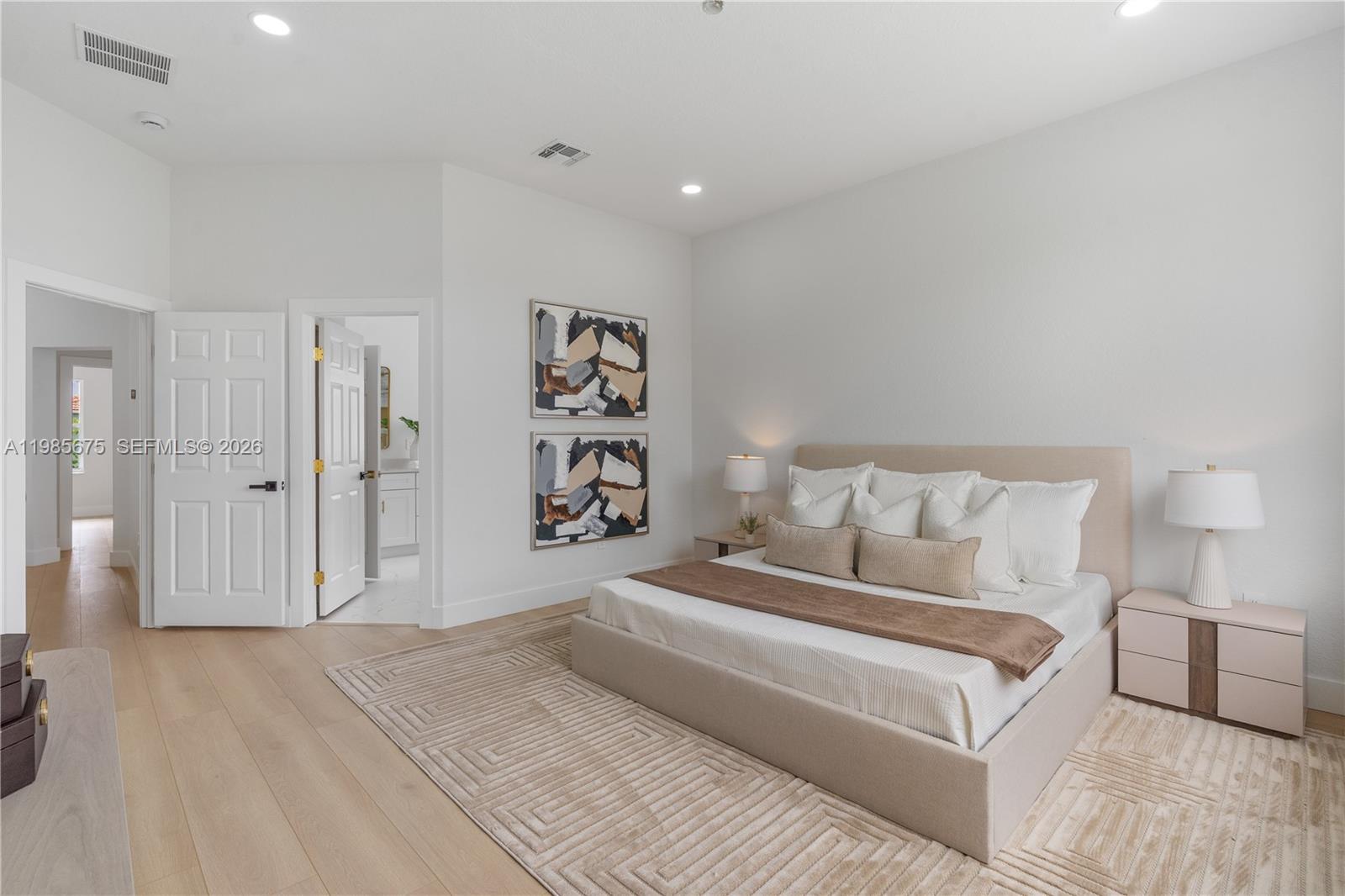 OLYMPIA 2 - Residential Lease