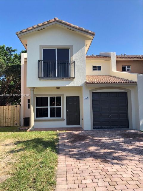 667 SW 10th St Florida City FL 33034