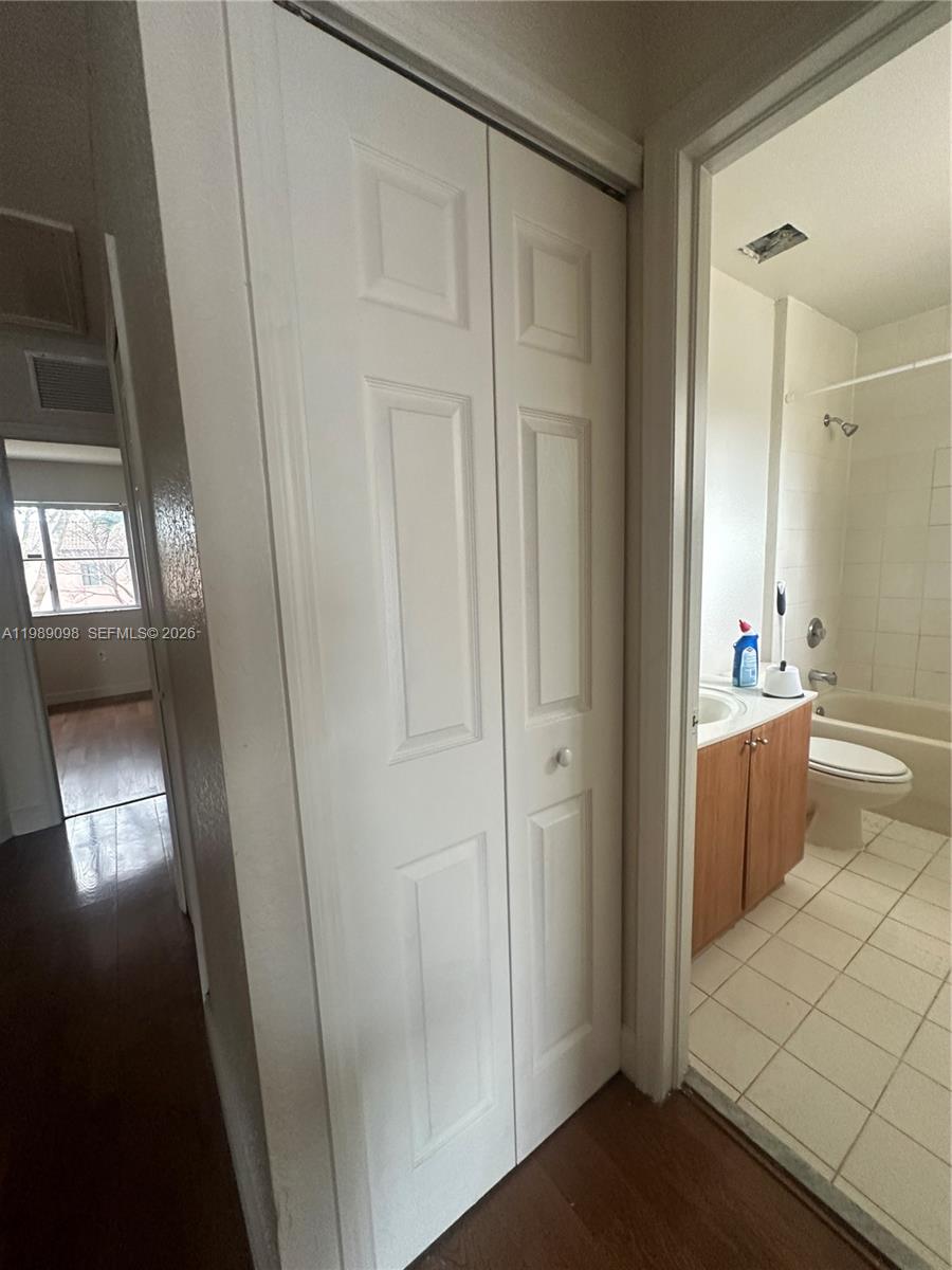 ABEL HOMES AT KEYS WINDS - Residential