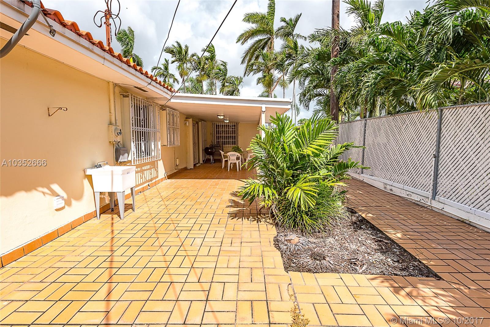 DARLINGTON MANOR - Residential