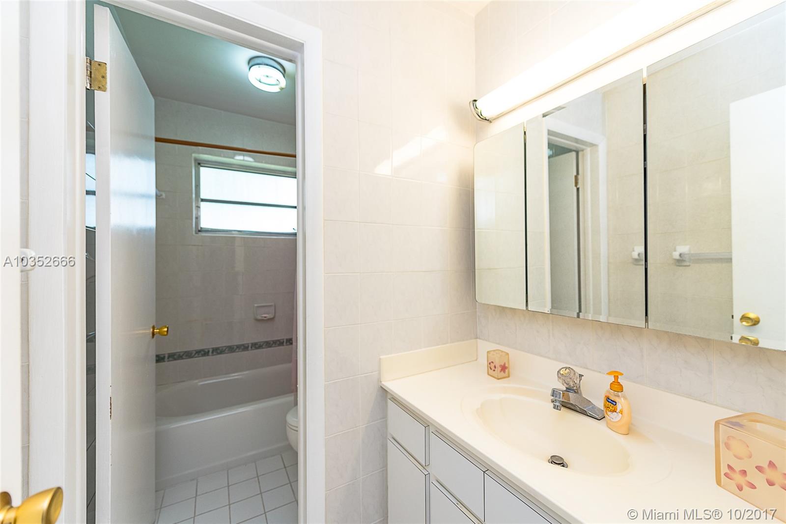 DARLINGTON MANOR - Residential