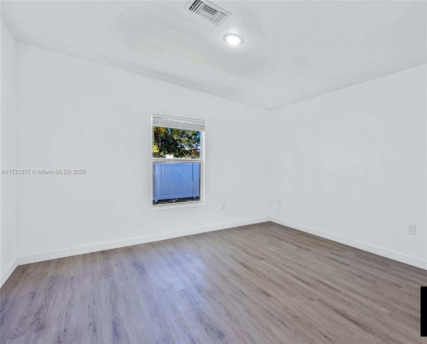 MADDOX HEIGHTS - Residential Income