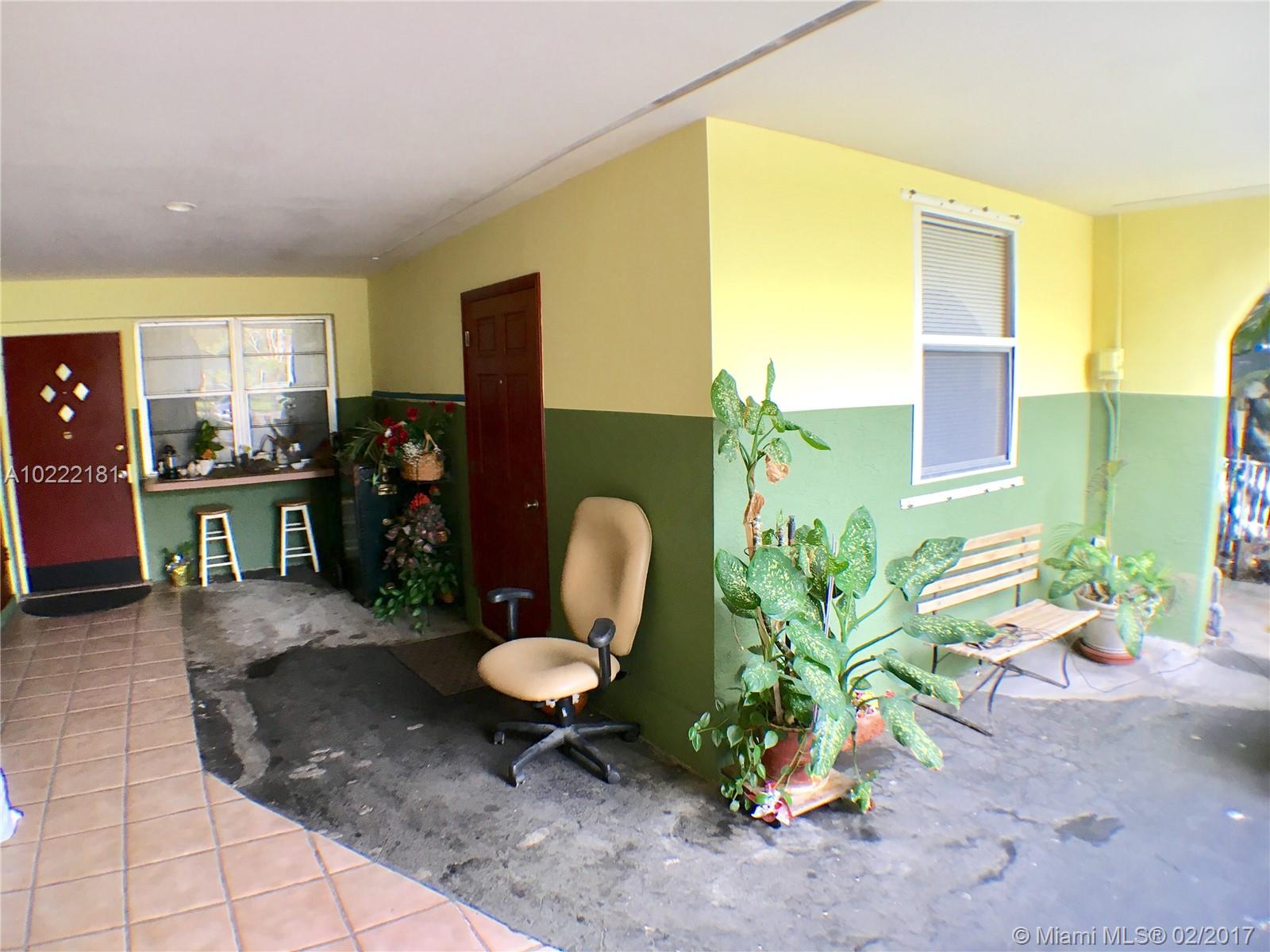 Hollywood Little Ranches - Residential