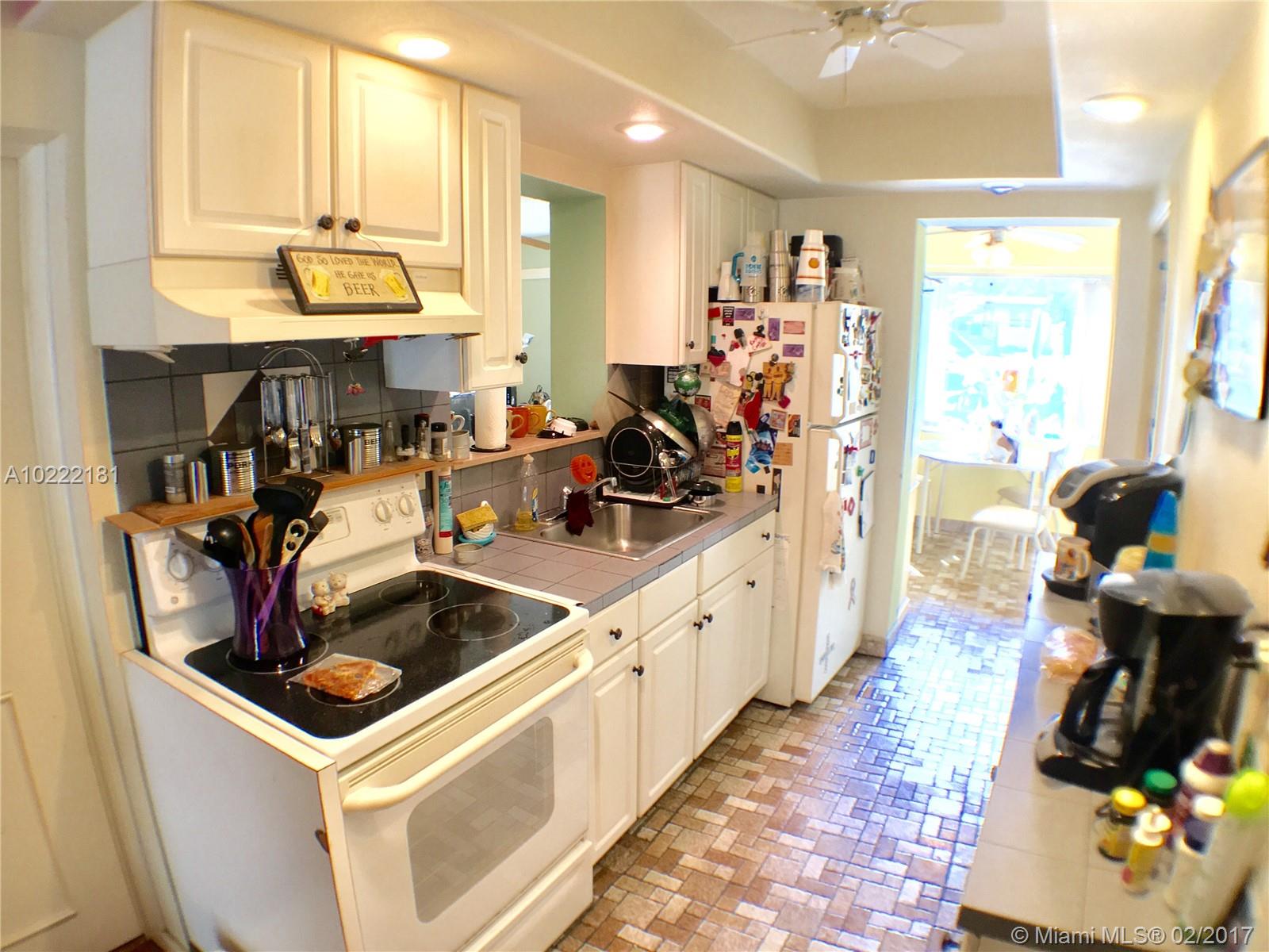 Hollywood Little Ranches - Residential