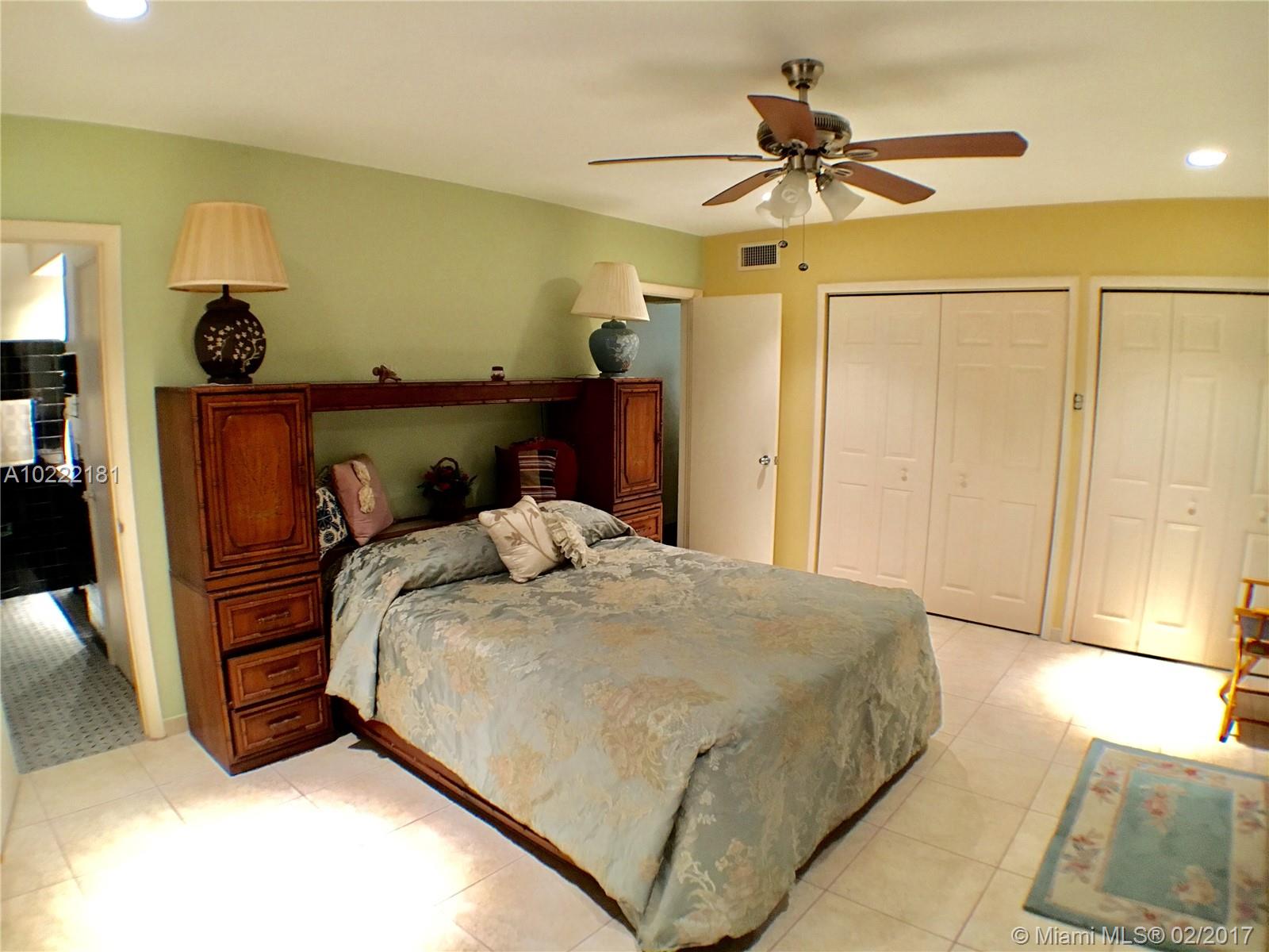 Hollywood Little Ranches - Residential