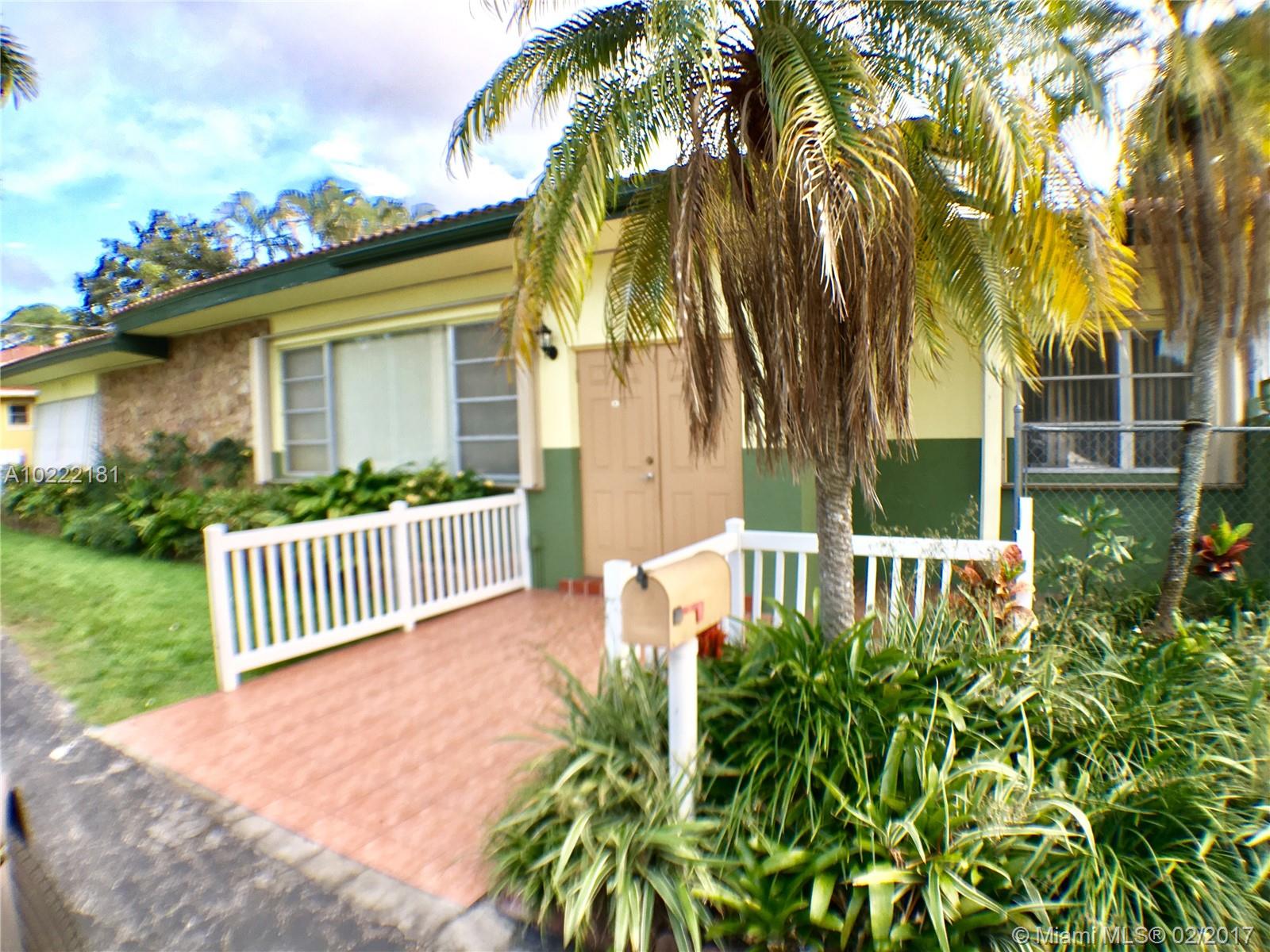 Hollywood Little Ranches - Residential