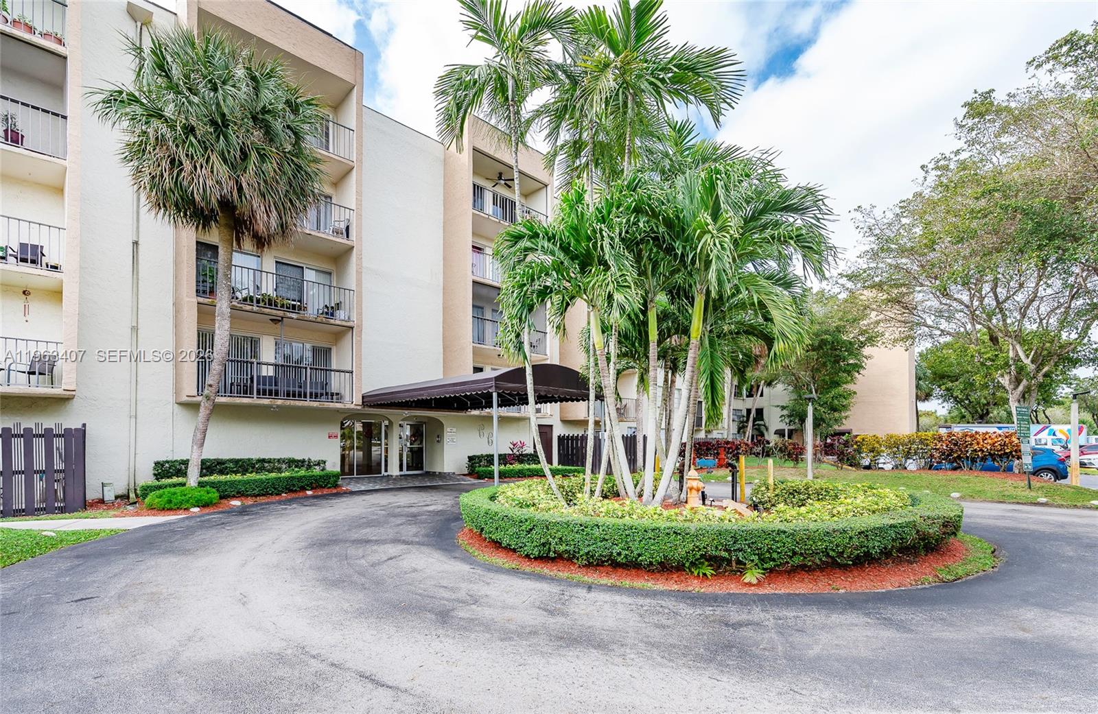 CYPRESS CLUB OF KENDALE - Residential