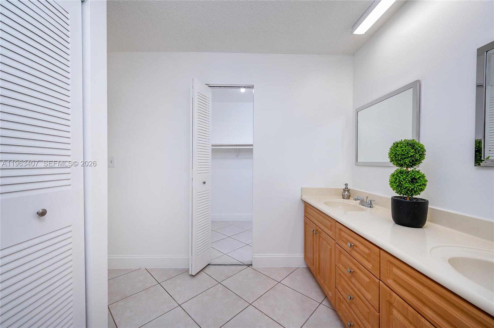 CYPRESS CLUB OF KENDALE - Residential