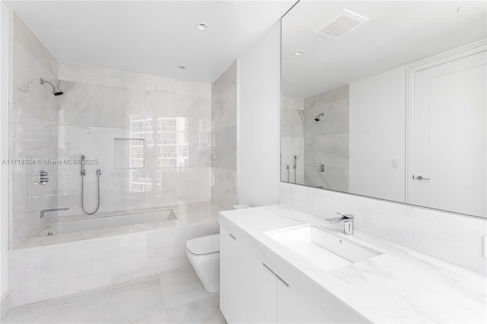 The Estates at Acqualina - Residential