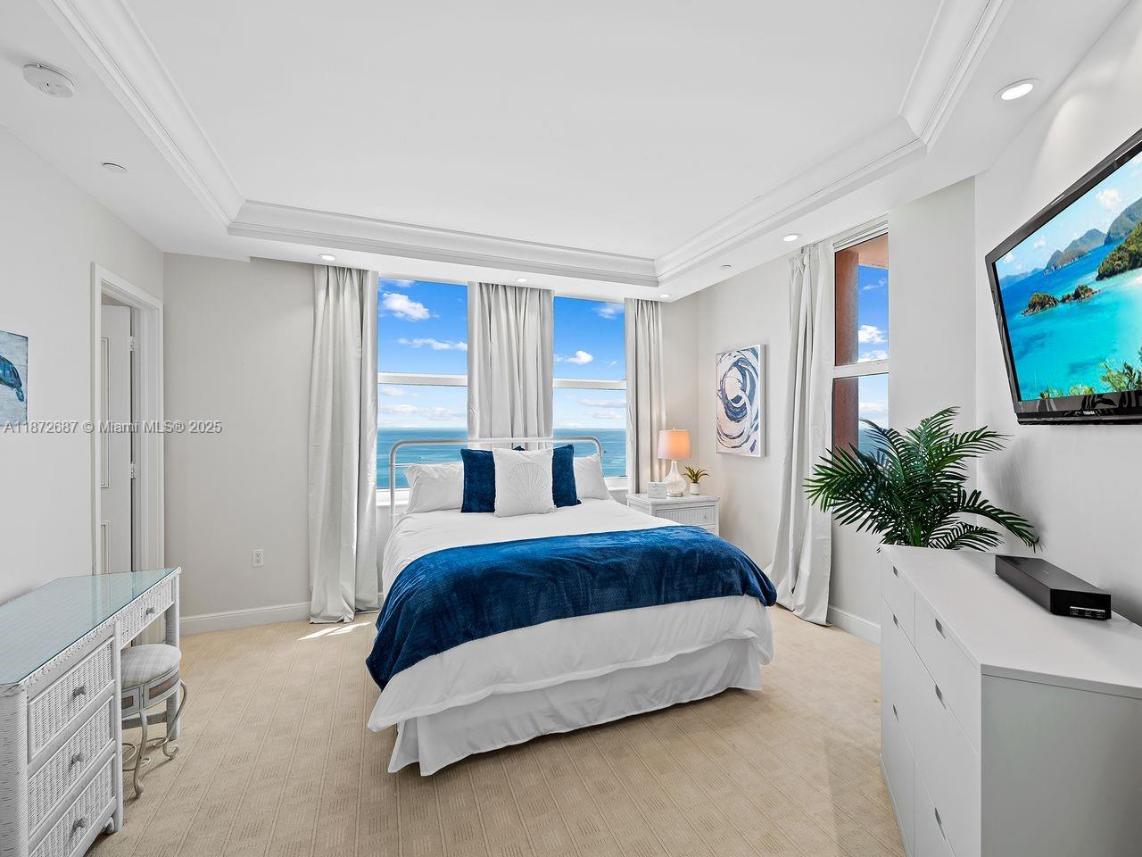 PALMS TOWER TWO CONDO - Residential