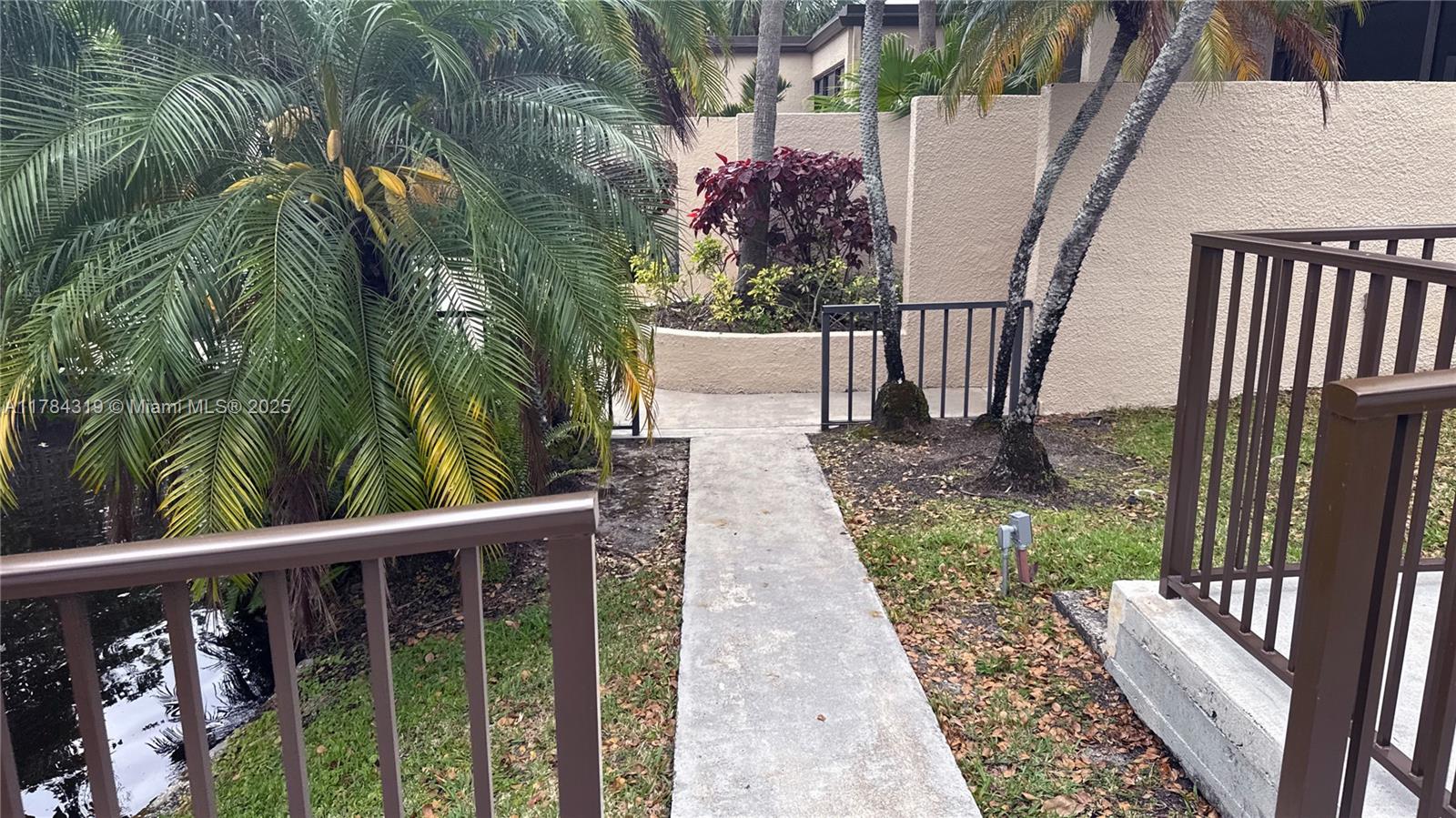 CYPRESS BEND IV-14 CONDO - Residential