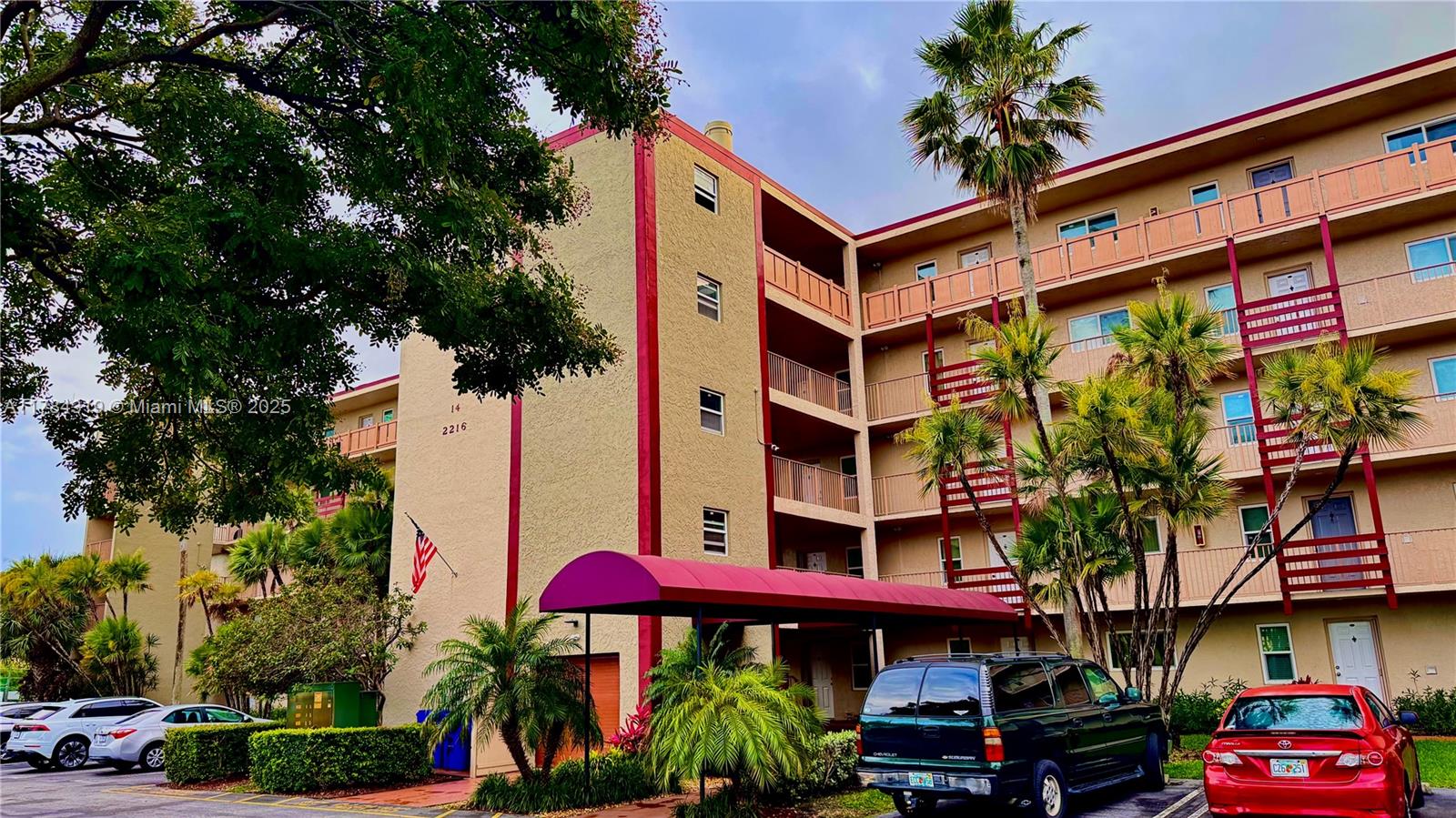 Property for Sale at 2216 N Cypress Bend Dr 501, Pompano Beach, Broward County, Florida - Bedrooms: 2 
Bathrooms: 2  - $265,000