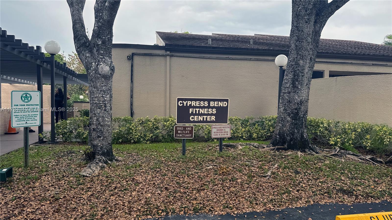 CYPRESS BEND IV-14 CONDO - Residential