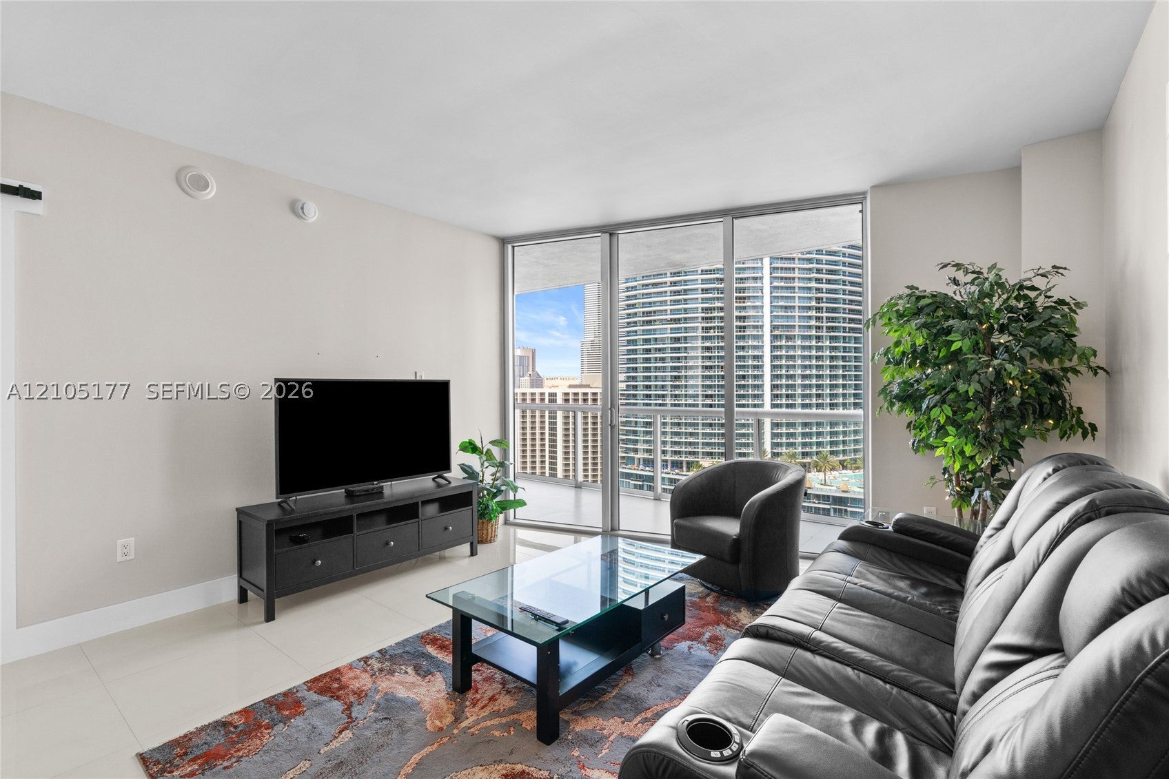 475 Brickell Ave 2414