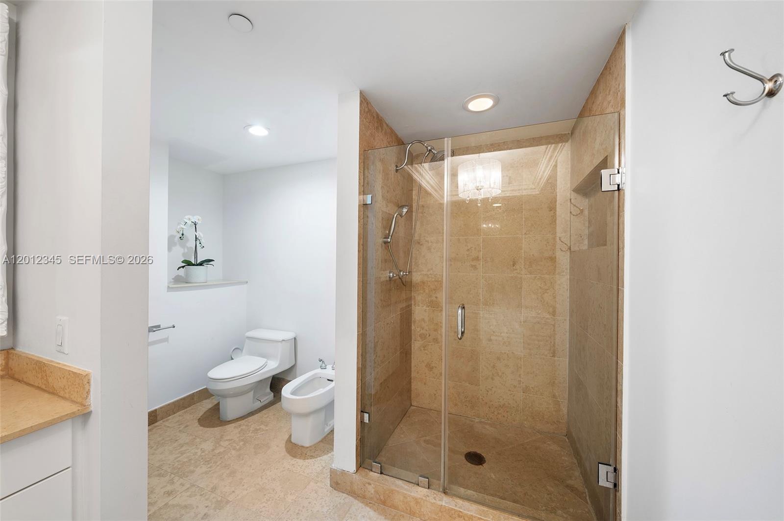 GREEN DIAMOND CONDO - Residential