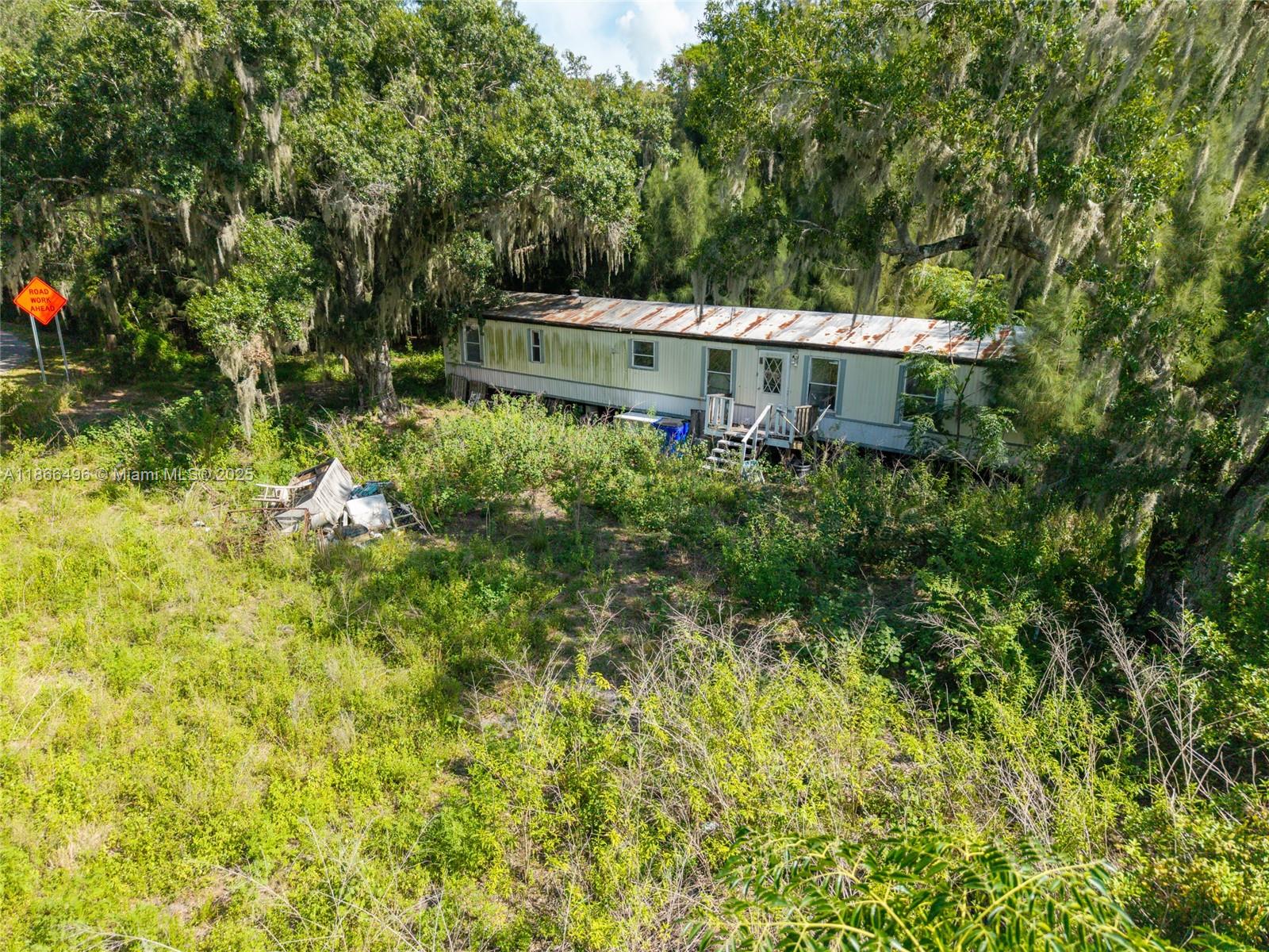 Rural Tracts of Lorida - Residential