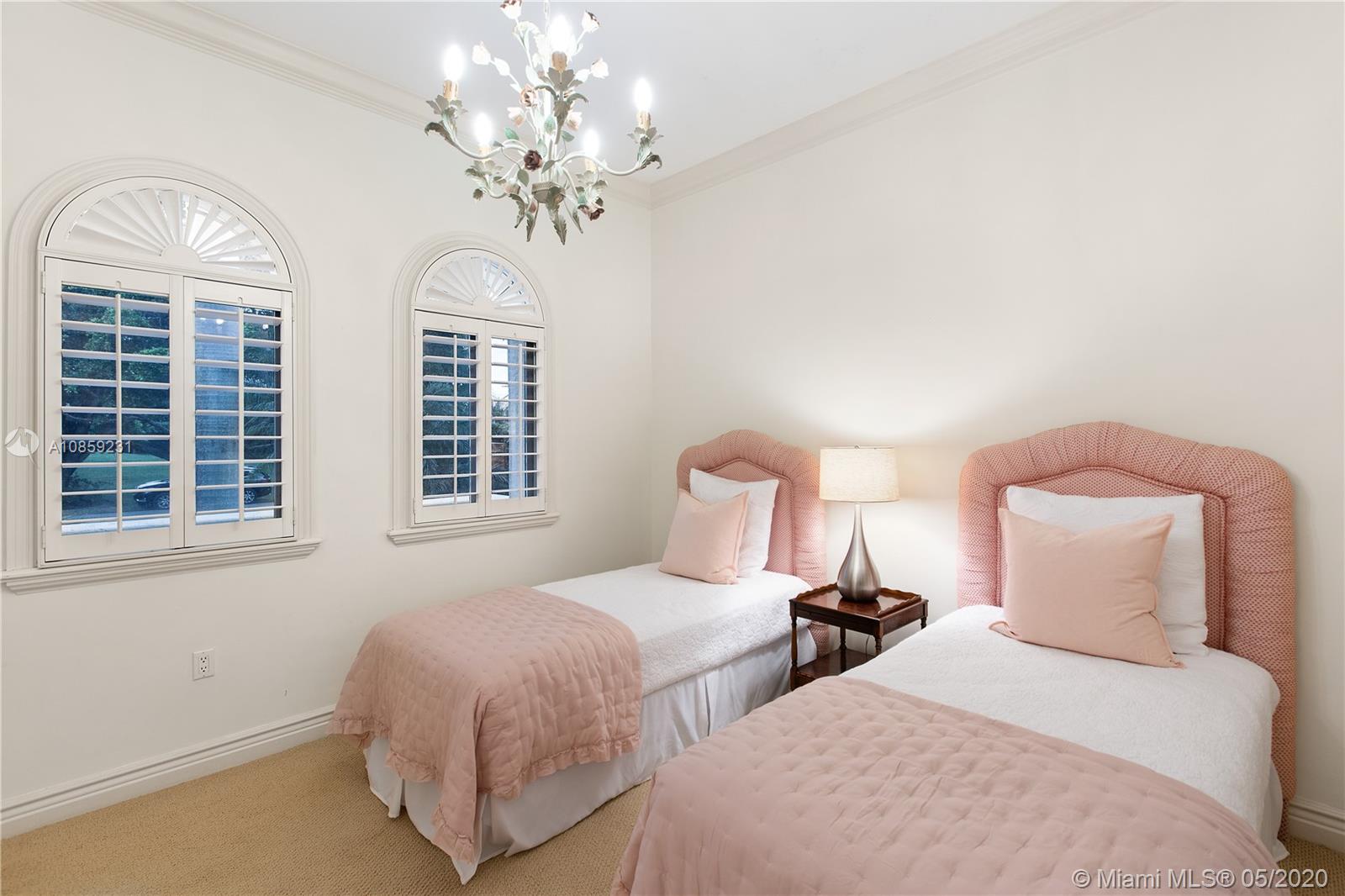 HAMMOCK OAKS HARBOR SEC 3 - Residential