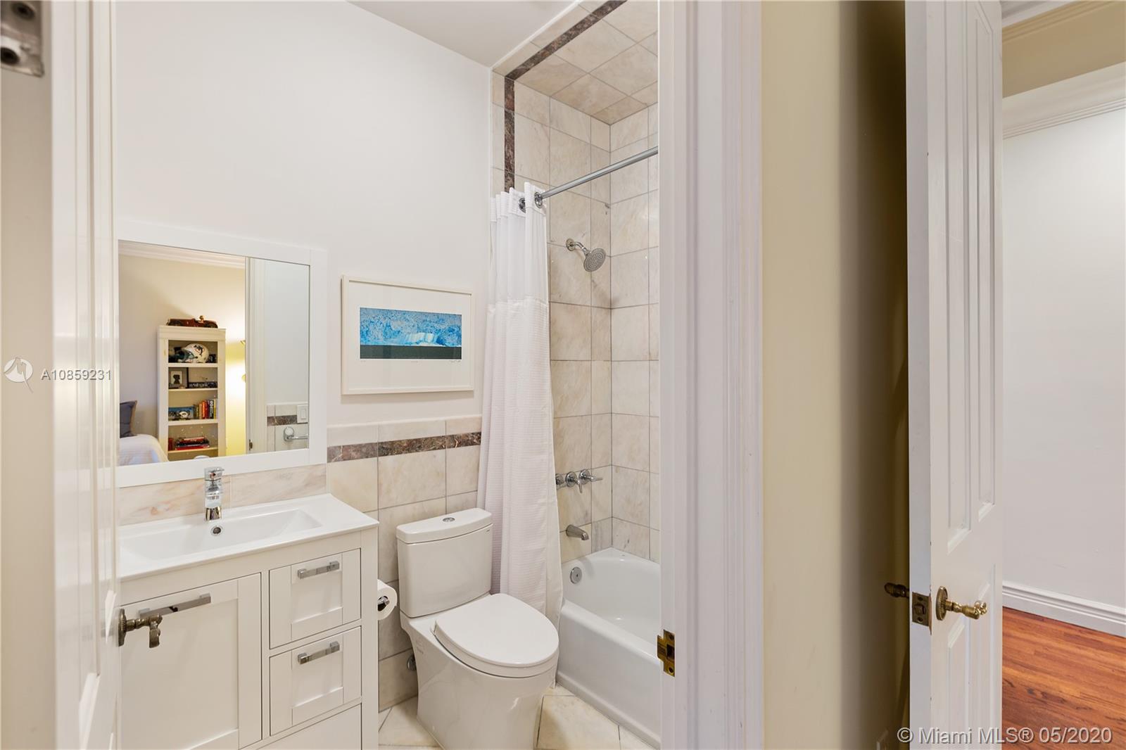 HAMMOCK OAKS HARBOR SEC 3 - Residential