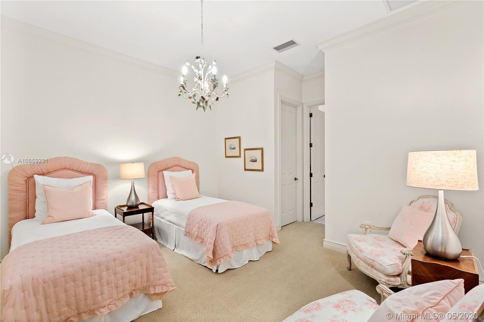 HAMMOCK OAKS HARBOR SEC 3 - Residential