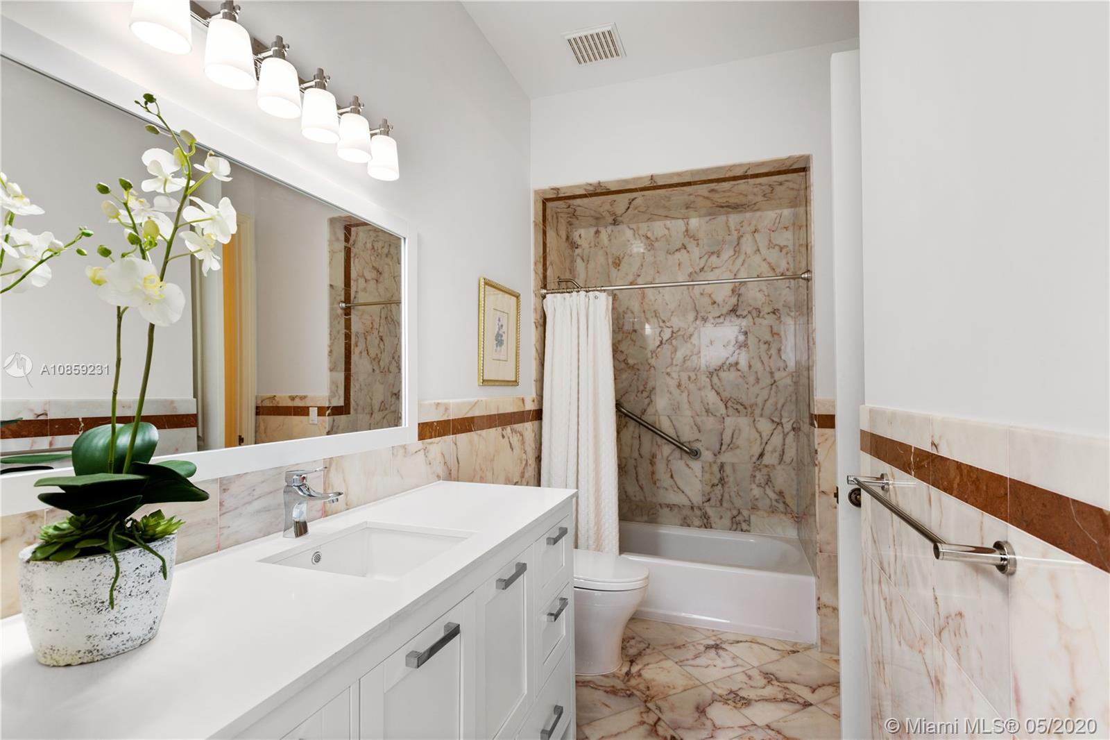 HAMMOCK OAKS HARBOR SEC 3 - Residential