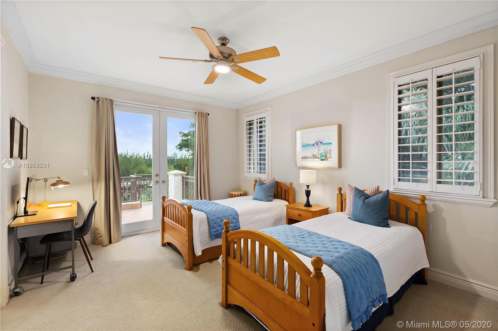 HAMMOCK OAKS HARBOR SEC 3 - Residential