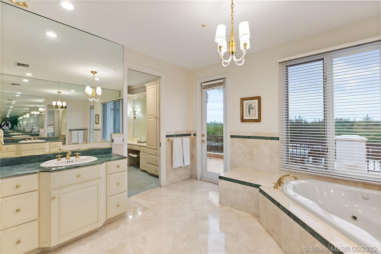 HAMMOCK OAKS HARBOR SEC 3 - Residential