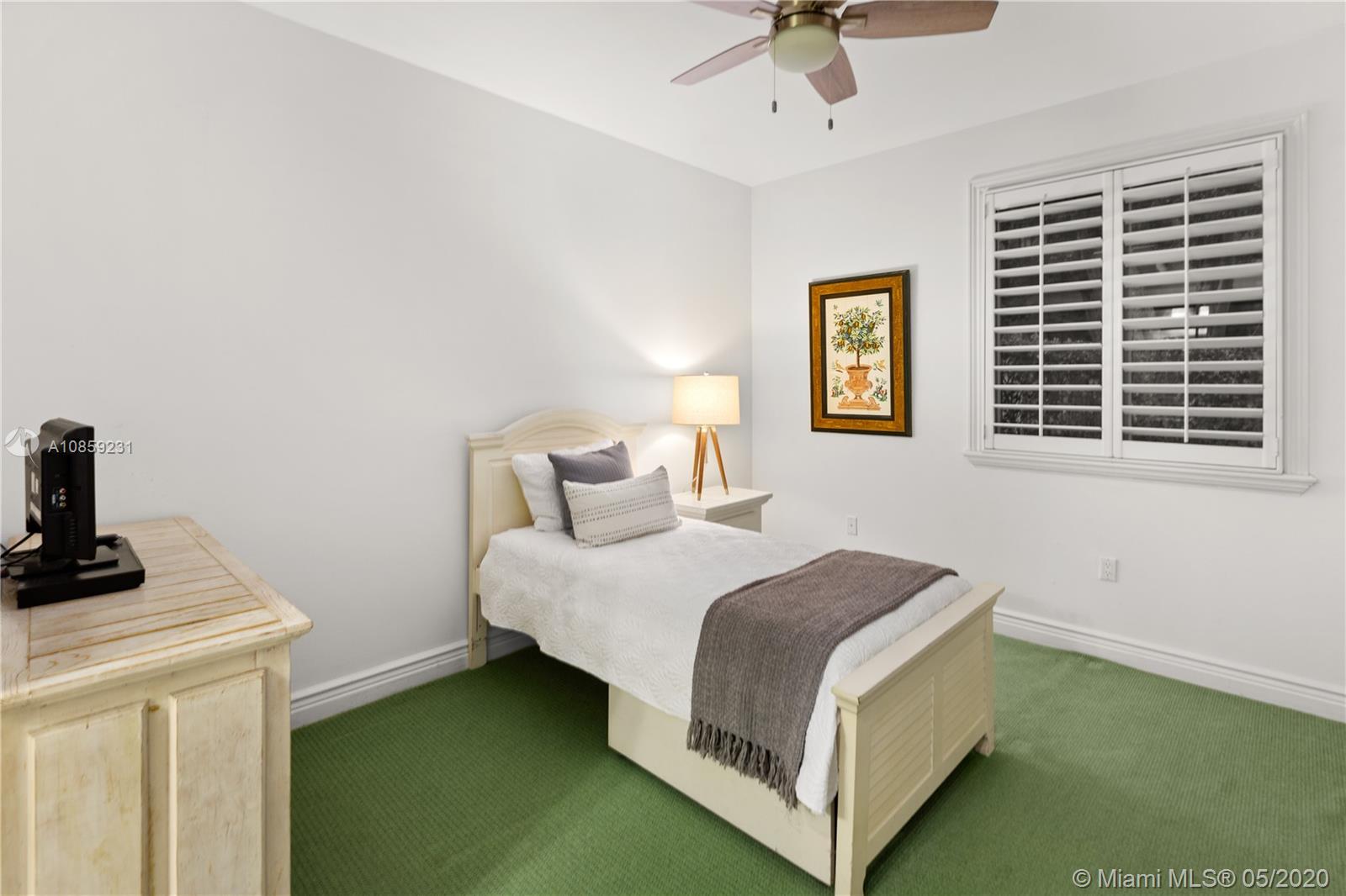 HAMMOCK OAKS HARBOR SEC 3 - Residential