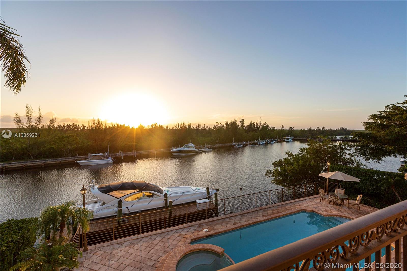 HAMMOCK OAKS HARBOR SEC 3 - Residential