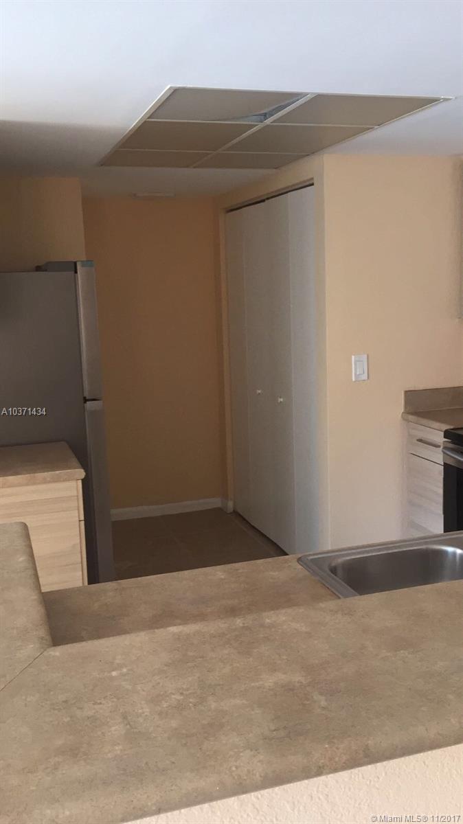 VISCONTI CONDO - Residential Lease