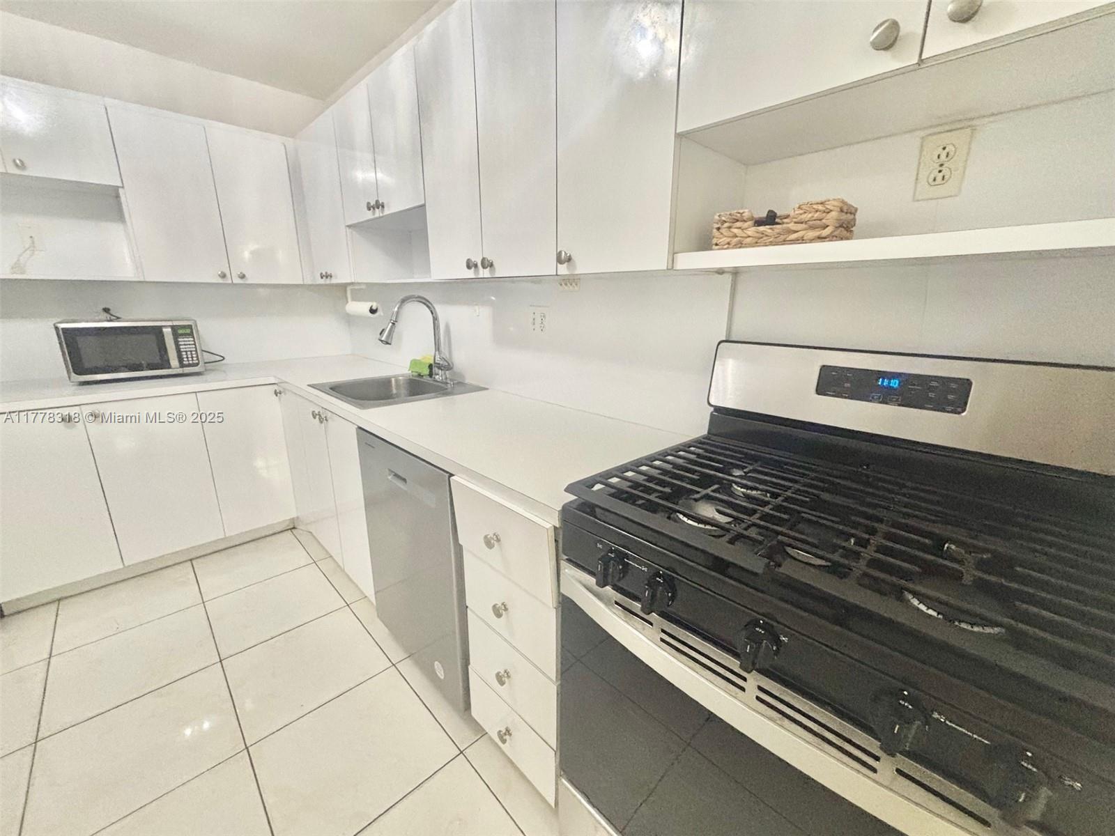 PARKER TOWER CONDO - Residential