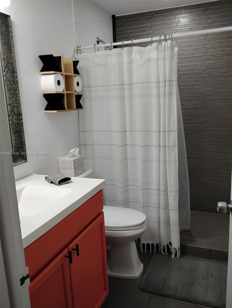 F T MYERS VILLAS - Residential