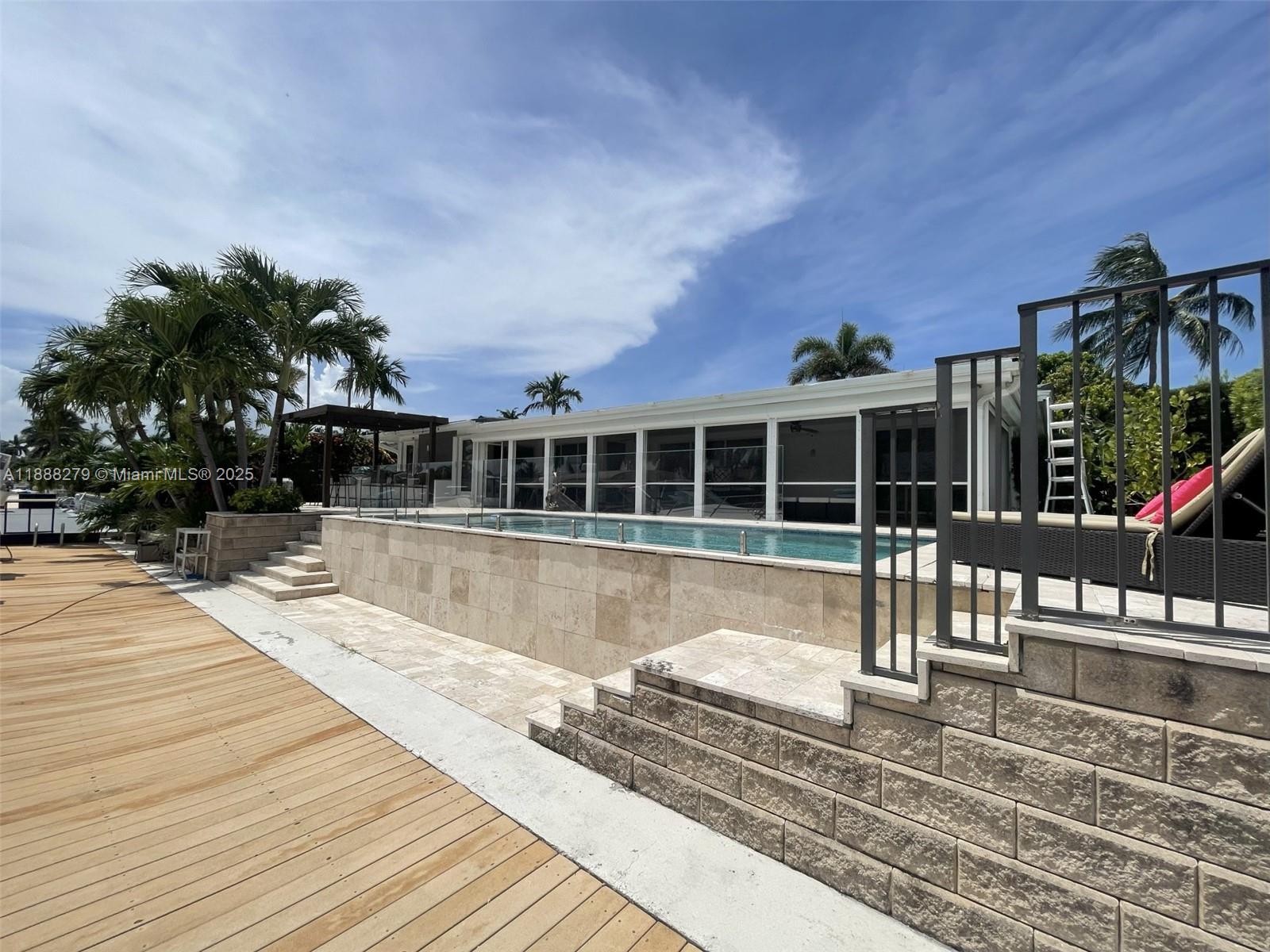 HARBOR VILLAGE SEC - Residential