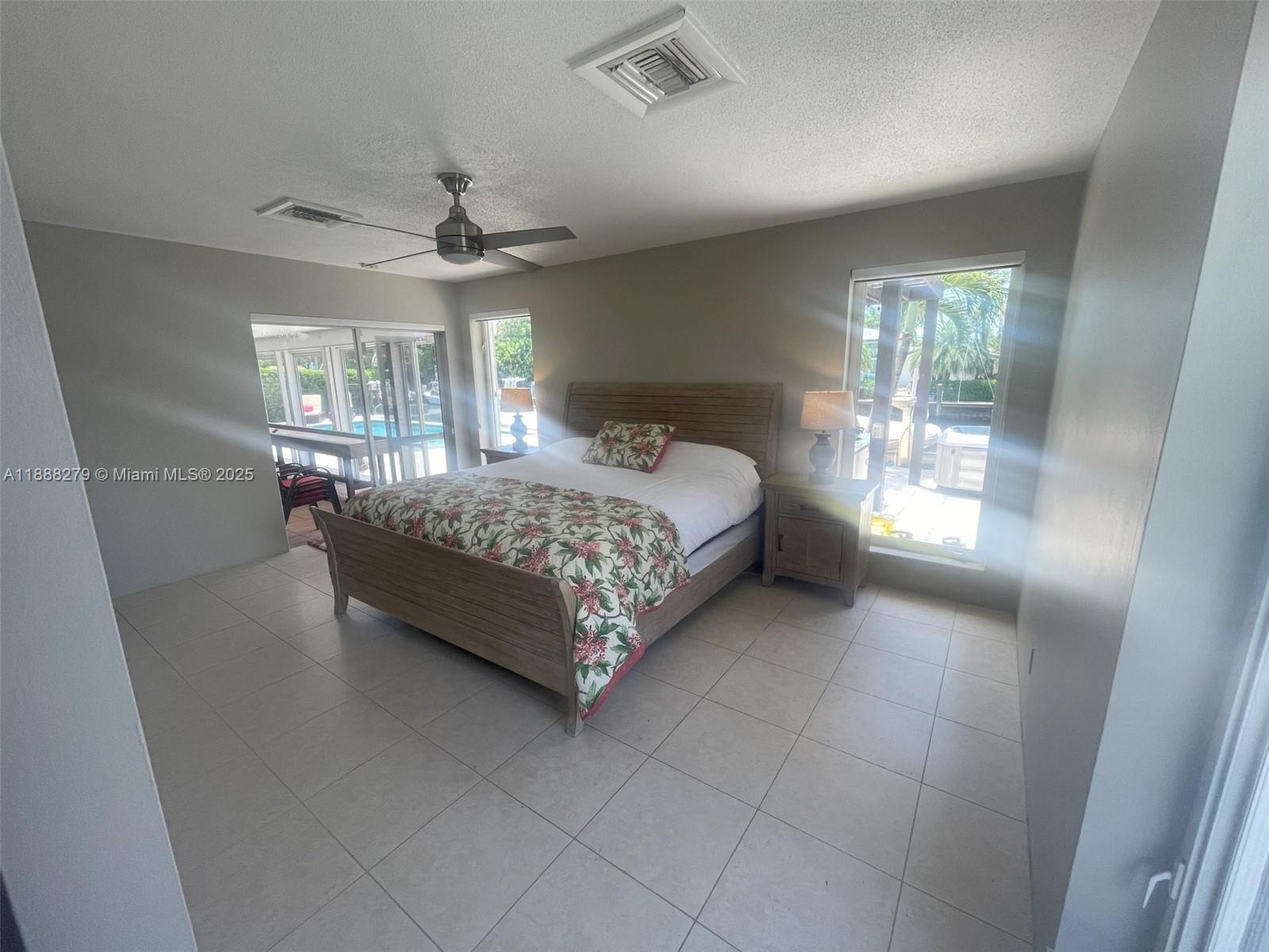 HARBOR VILLAGE SEC - Residential