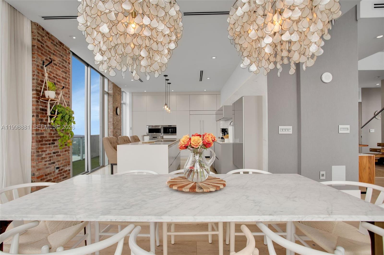 FOUR MIDTOWN - Residential