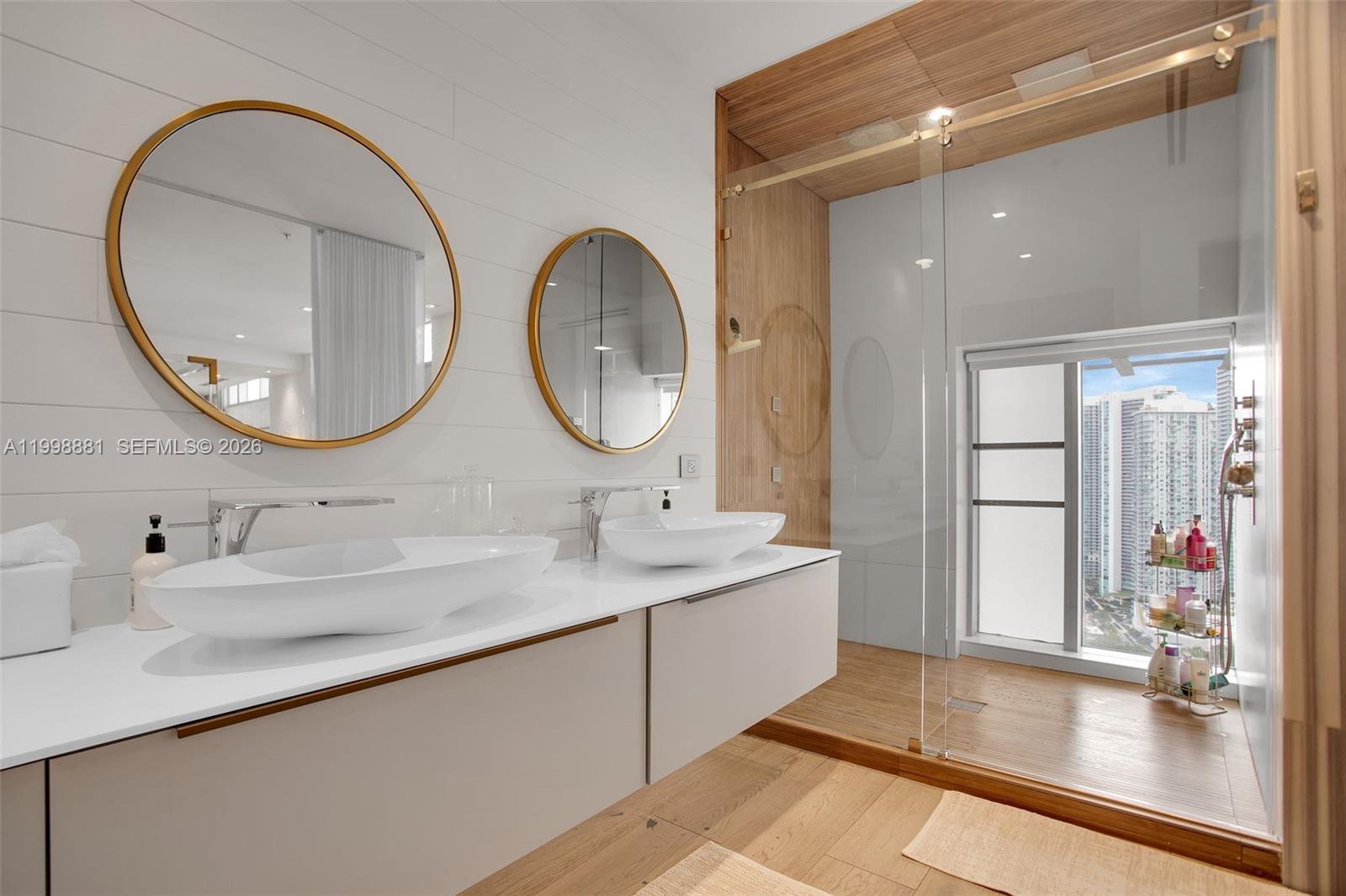 FOUR MIDTOWN - Residential