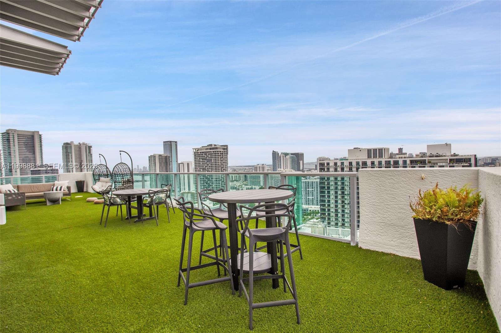 FOUR MIDTOWN - Residential