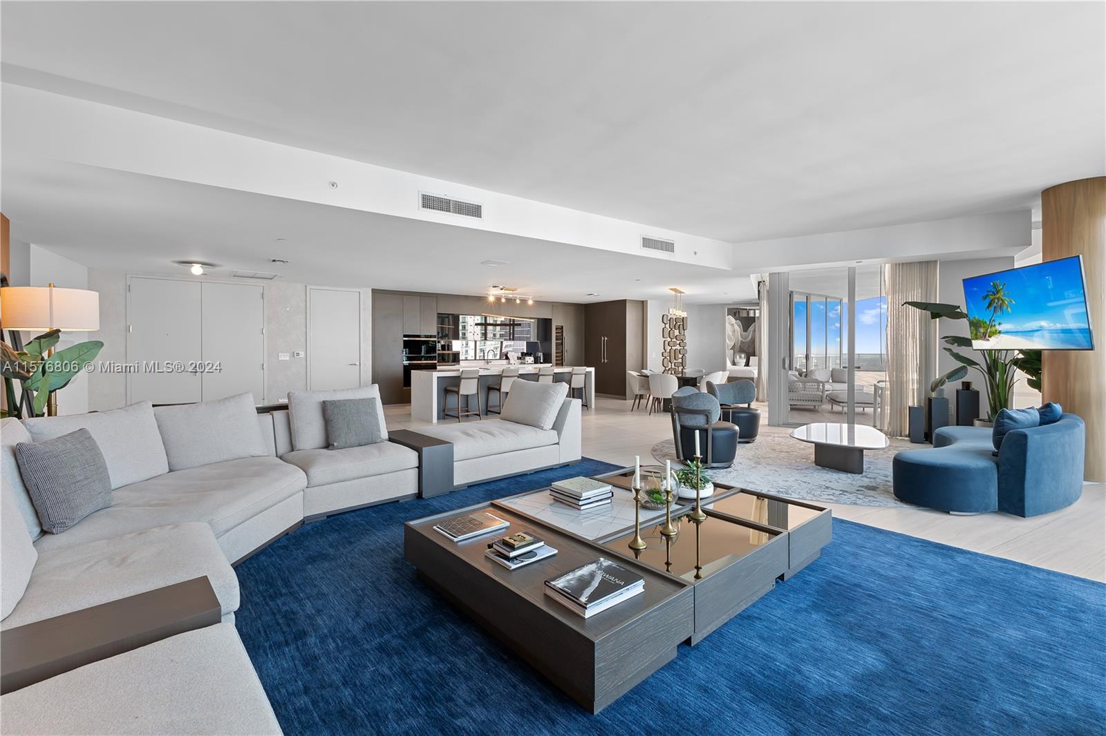 PARAMOUNT MIAMI WORLDCENT - Residential Lease