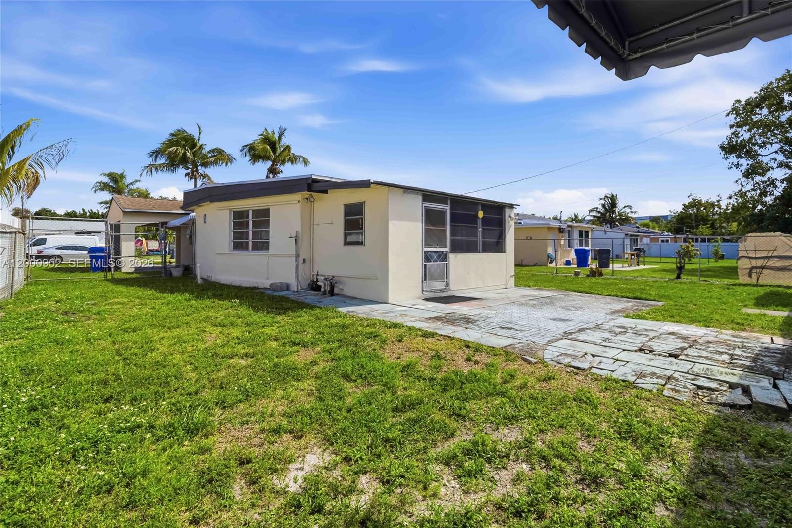 SOUTH HOLLYWOOD AMD PLAT - Residential