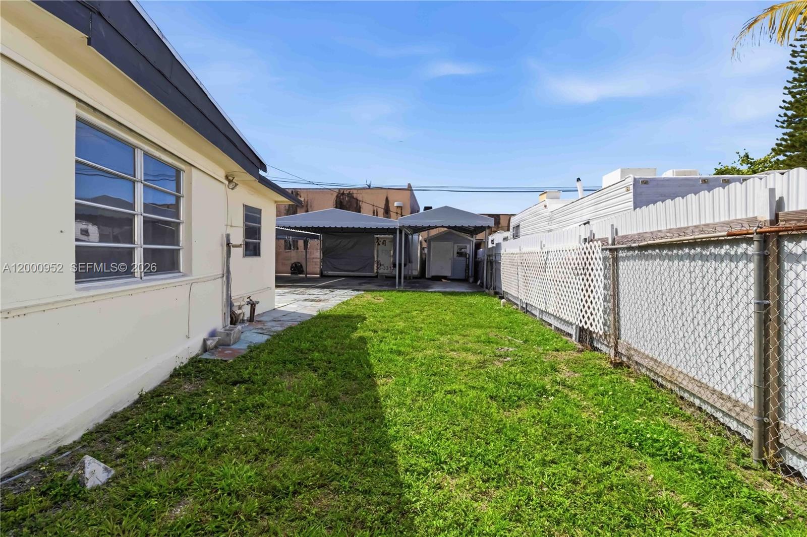 SOUTH HOLLYWOOD AMD PLAT - Residential