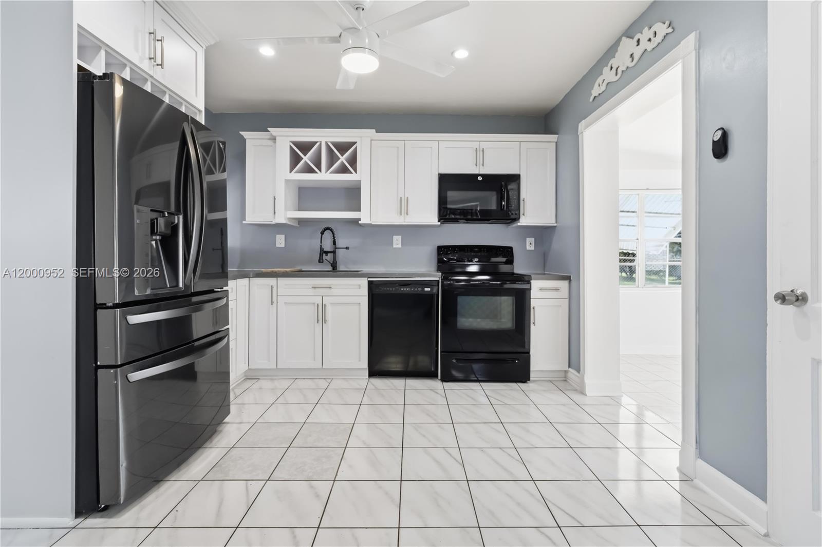 SOUTH HOLLYWOOD AMD PLAT - Residential