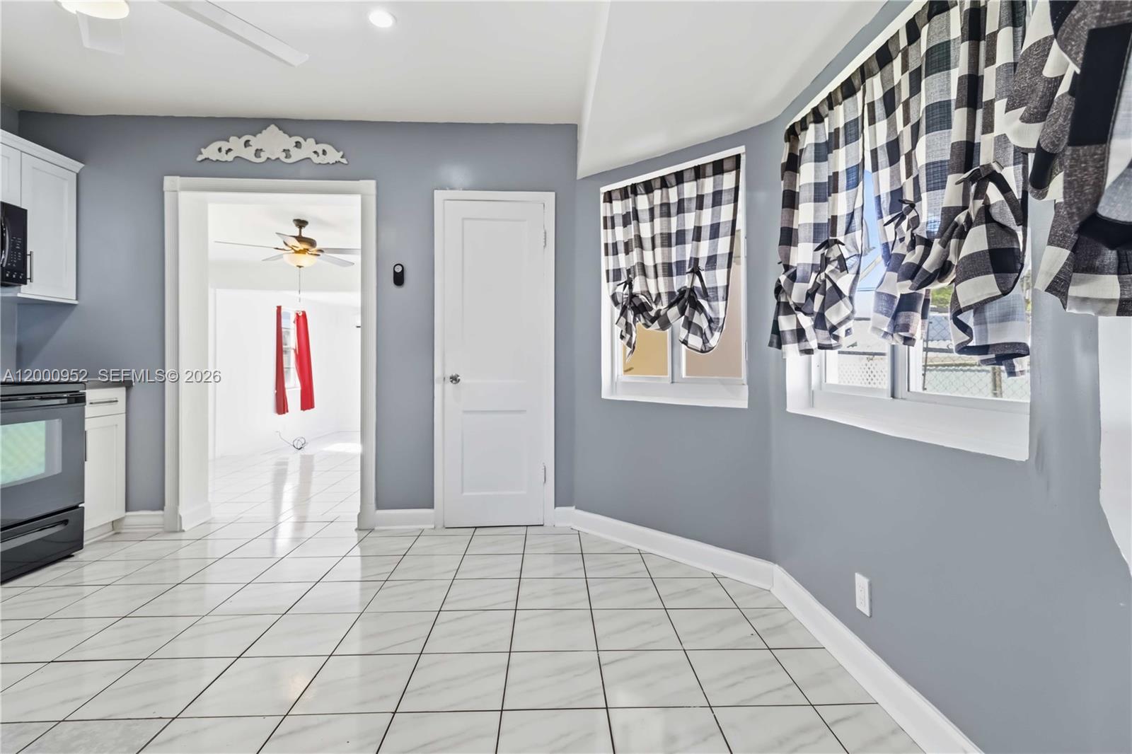 SOUTH HOLLYWOOD AMD PLAT - Residential