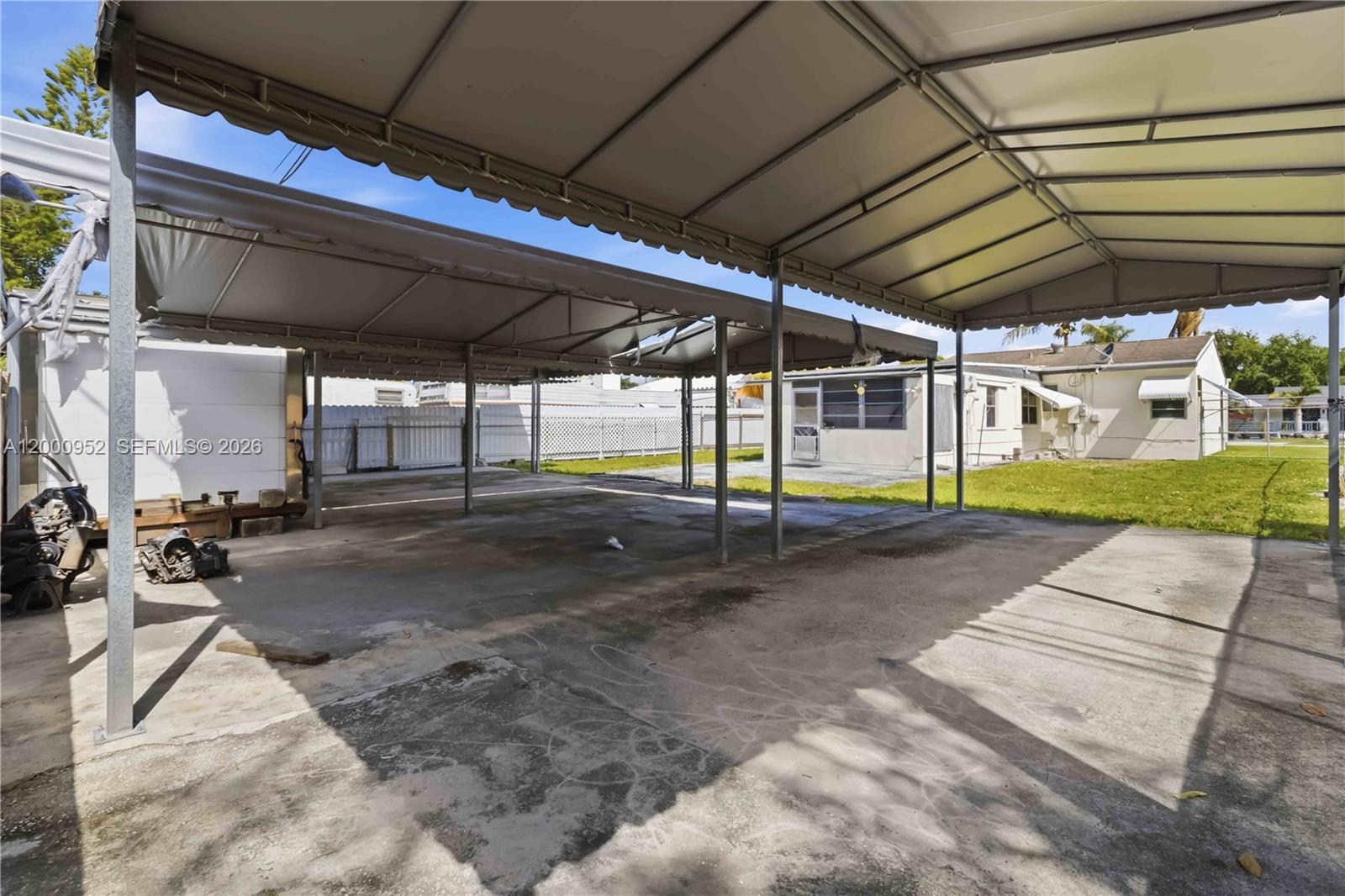 SOUTH HOLLYWOOD AMD PLAT - Residential