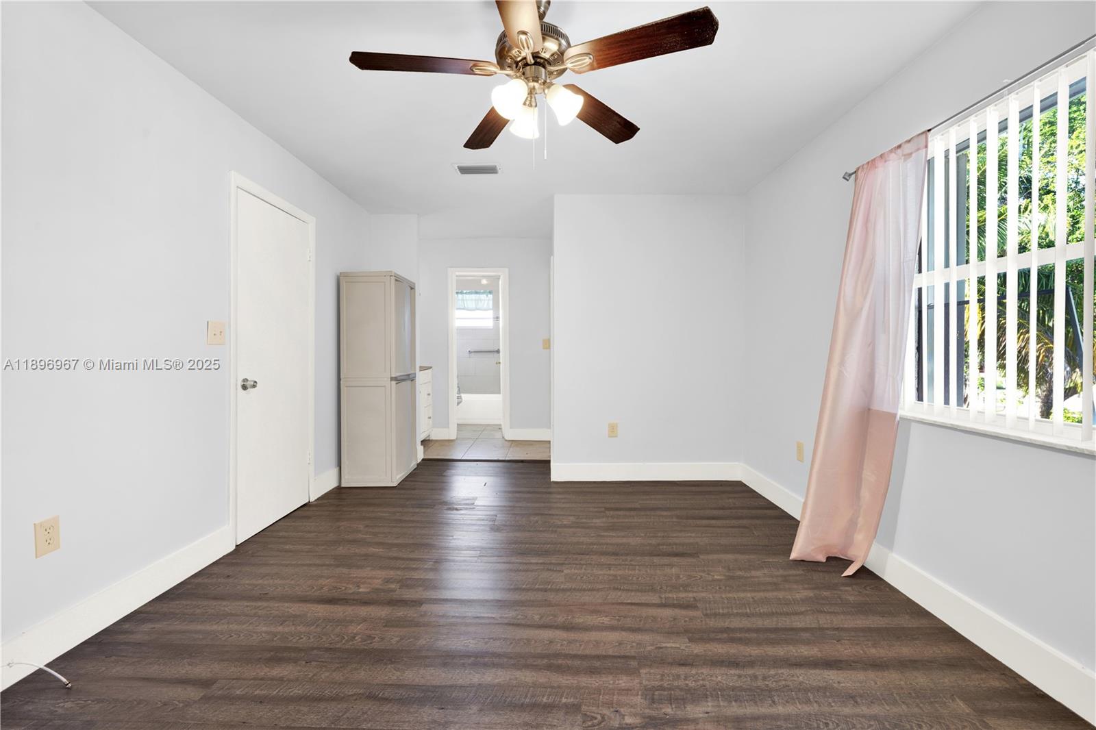 SAGA VIEW - Residential Lease