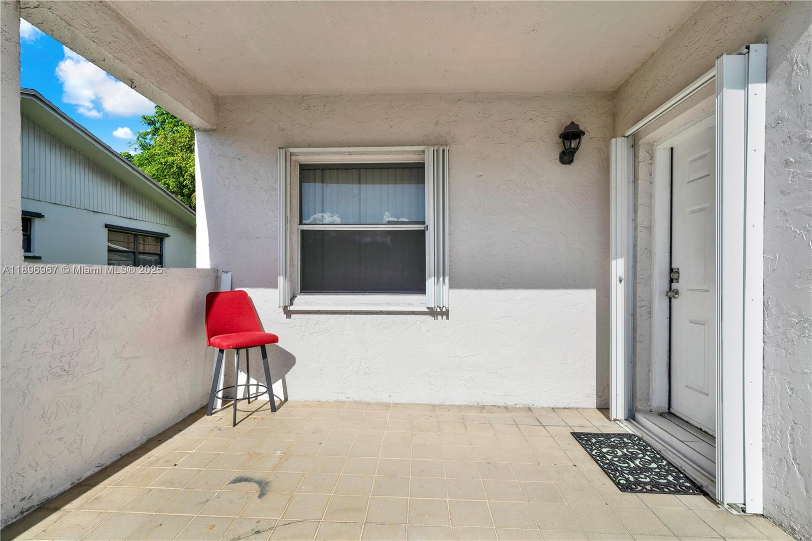 SAGA VIEW - Residential Lease