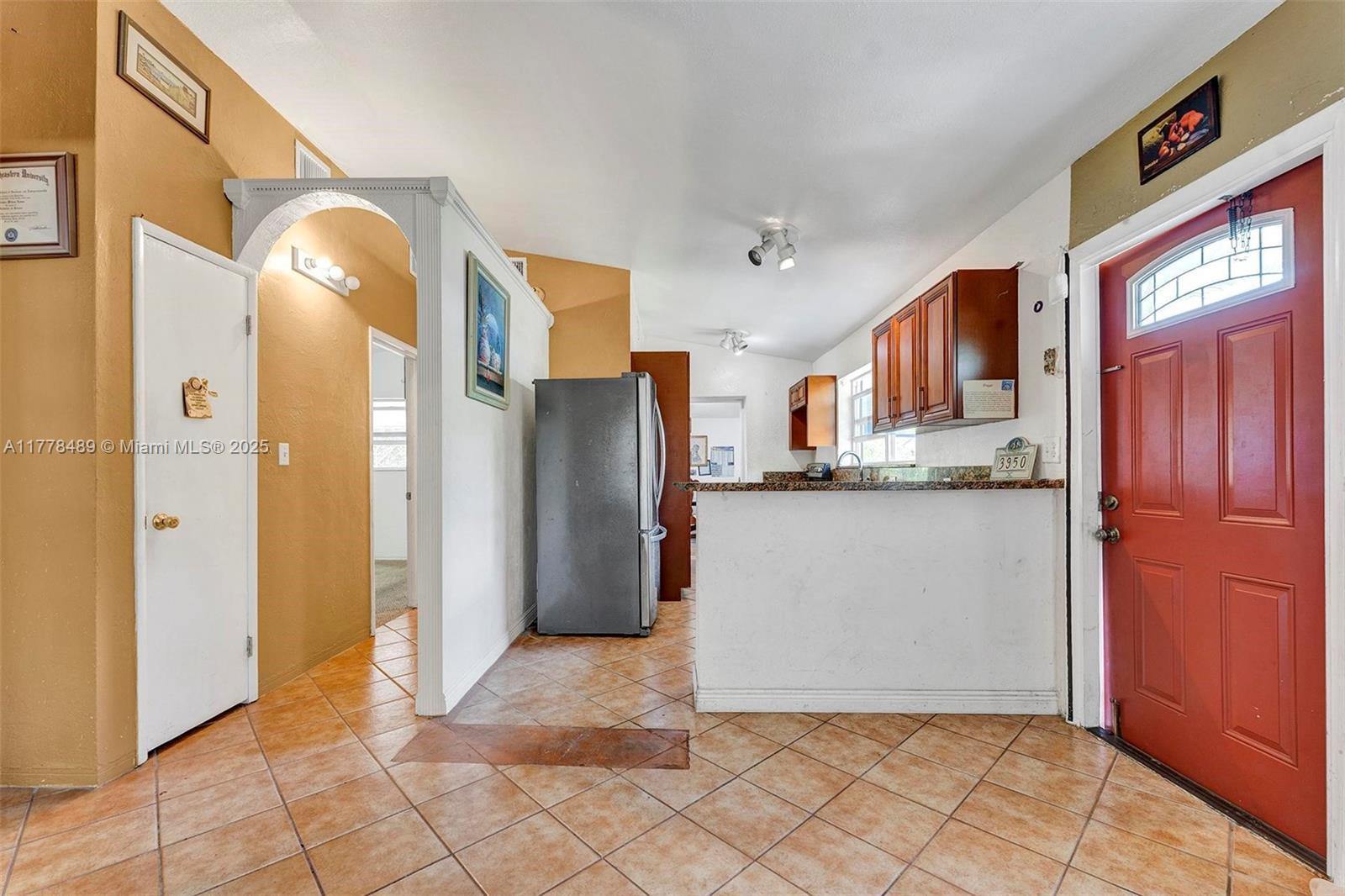LAUDERDALE LITTLE RANCHES - Residential