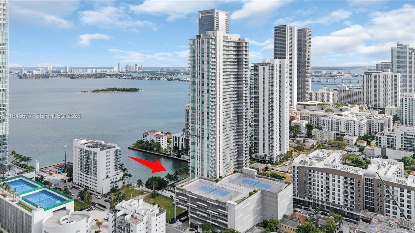 ICON BAY CONDO - Residential