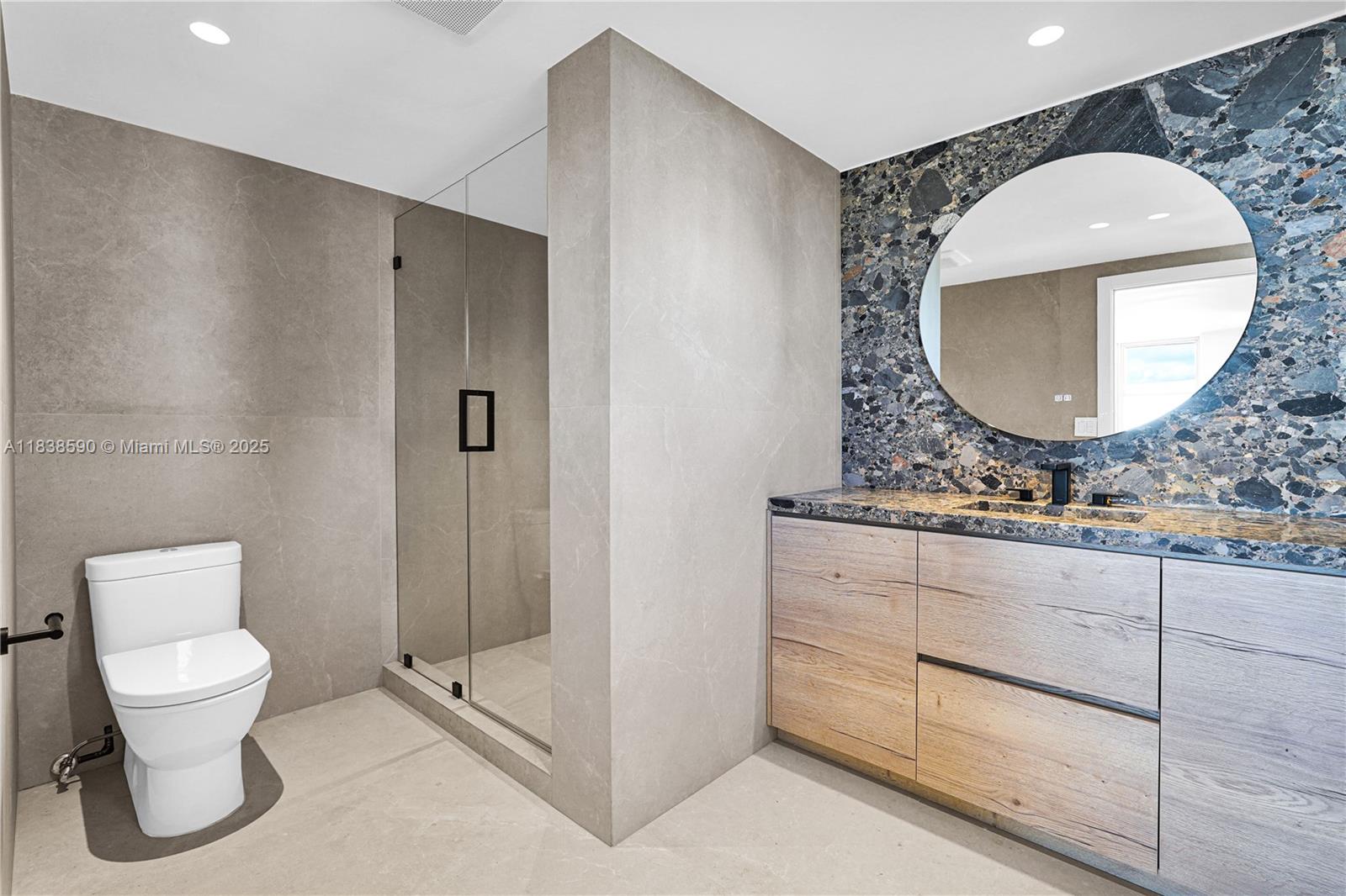 CARAVELLE CONDO - Residential Lease